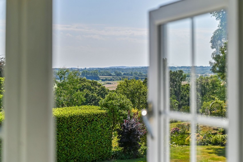 Images for Rye Road, Wittersham, TN30 EAID:4216876937 BID:70d66595-8873-4a77-aef9-15962f379483