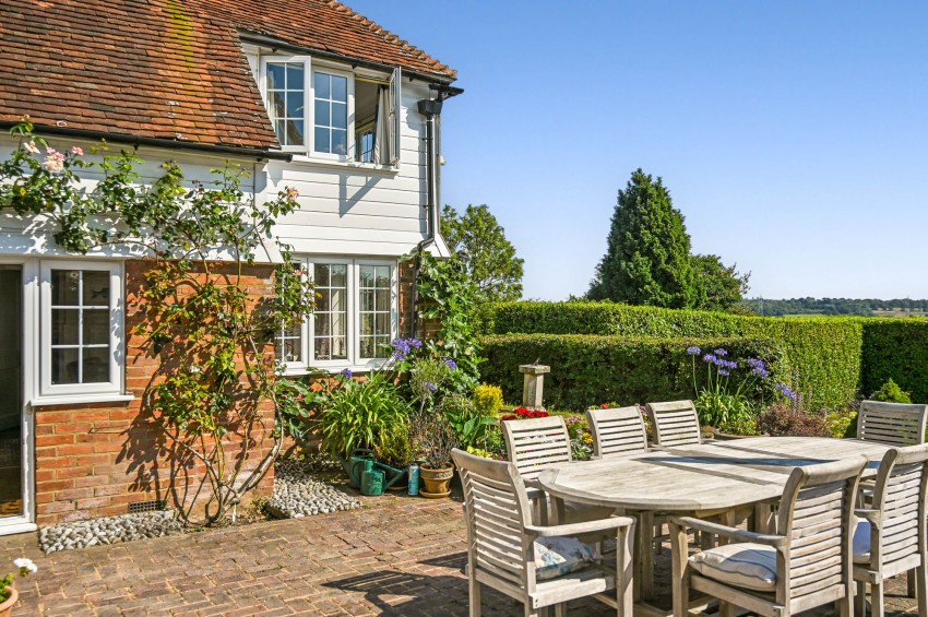 Images for Rye Road, Wittersham, TN30 EAID:4216876937 BID:70d66595-8873-4a77-aef9-15962f379483