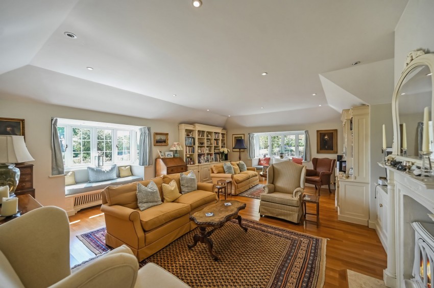 Images for Rye Road, Wittersham, TN30 EAID:4216876937 BID:70d66595-8873-4a77-aef9-15962f379483