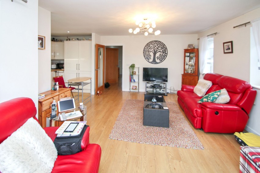 Images for Orchard Field, Bethersden, TN26 EAID:4216876937 BID:70d66595-8873-4a77-aef9-15962f379483