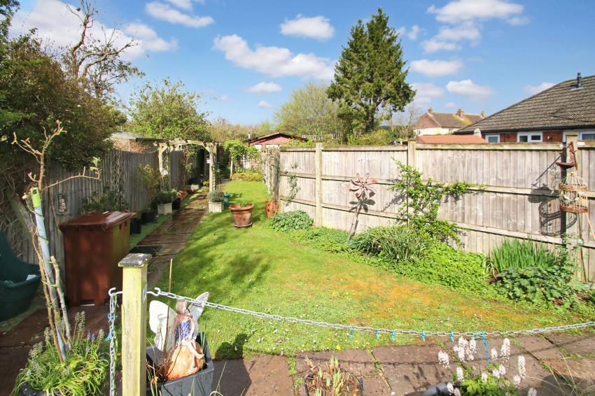 Images for Orchard Field, Bethersden, TN26 EAID:4216876937 BID:70d66595-8873-4a77-aef9-15962f379483