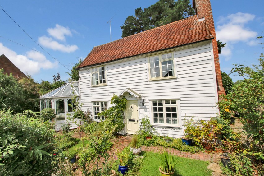 Images for The Street, Wittersham, TN30 EAID:4216876937 BID:70d66595-8873-4a77-aef9-15962f379483