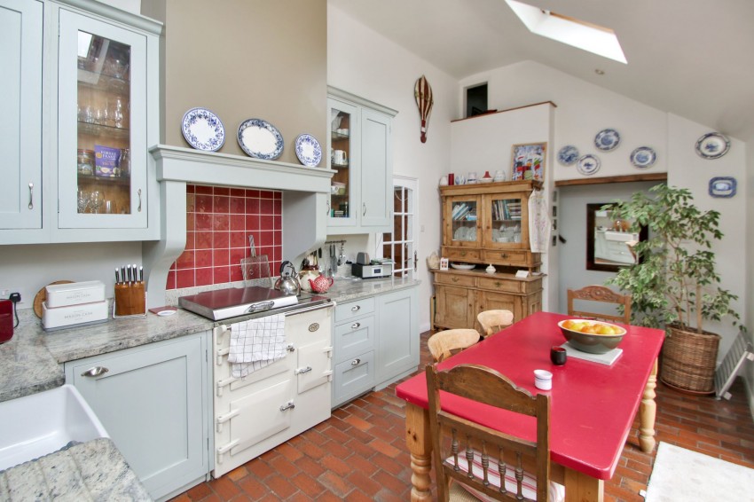 Images for The Street, Wittersham, TN30 EAID:4216876937 BID:70d66595-8873-4a77-aef9-15962f379483