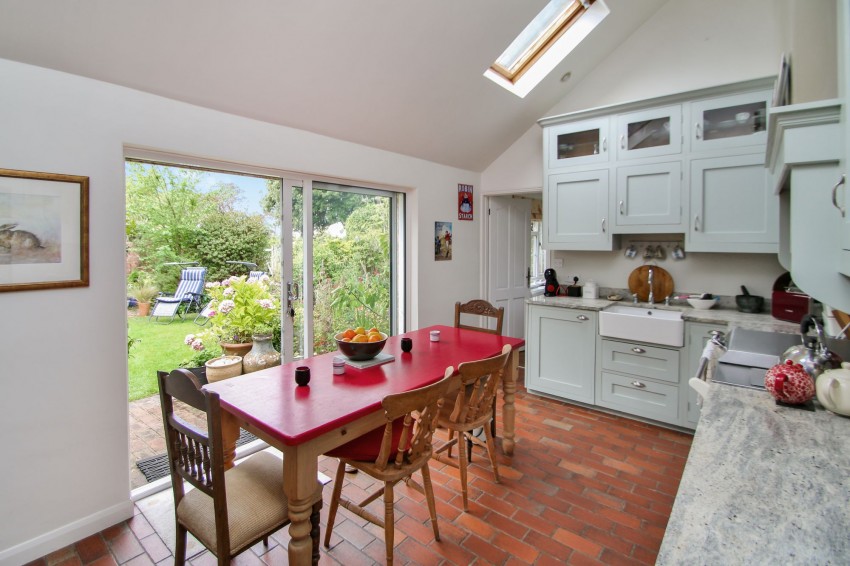 Images for The Street, Wittersham, TN30 EAID:4216876937 BID:70d66595-8873-4a77-aef9-15962f379483