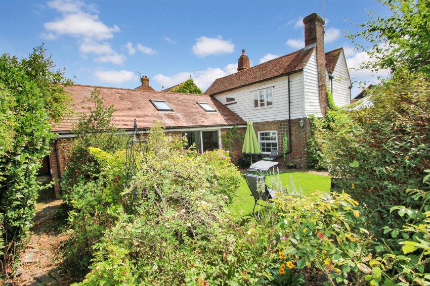 Images for The Street, Wittersham, TN30 EAID:4216876937 BID:70d66595-8873-4a77-aef9-15962f379483
