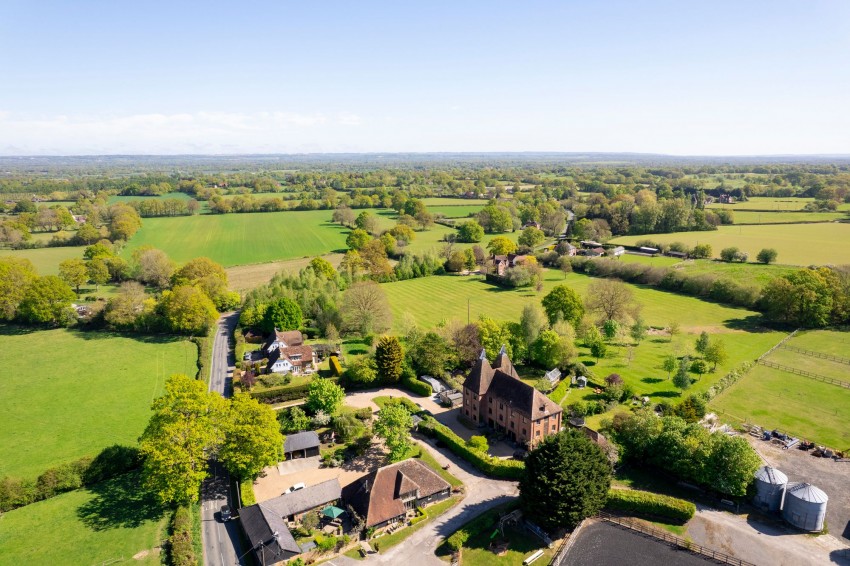 Images for Frittenden Road, Biddenden, TN27 EAID:4216876937 BID:70d66595-8873-4a77-aef9-15962f379483