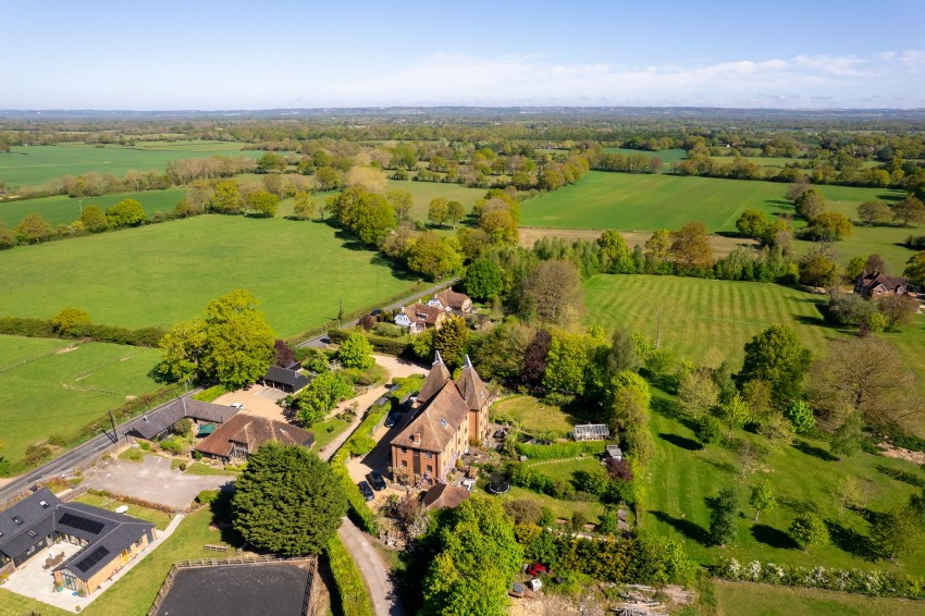 Images for Frittenden Road, Biddenden, TN27 EAID:4216876937 BID:70d66595-8873-4a77-aef9-15962f379483