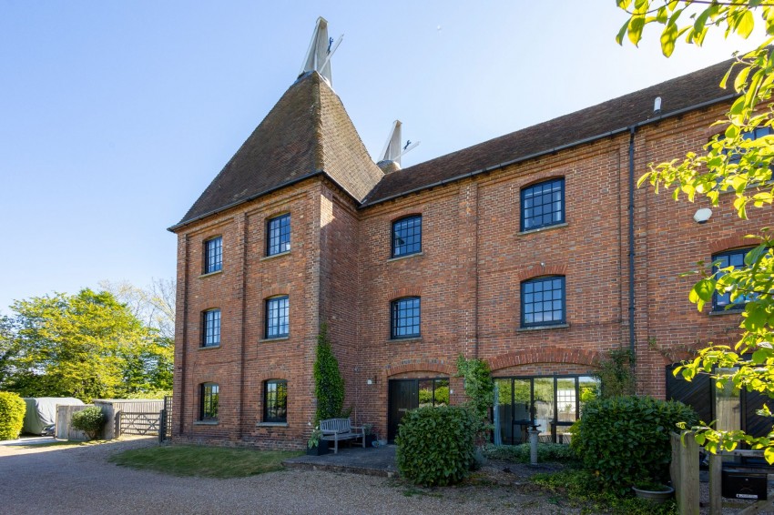 Images for Frittenden Road, Biddenden, TN27 EAID:4216876937 BID:70d66595-8873-4a77-aef9-15962f379483