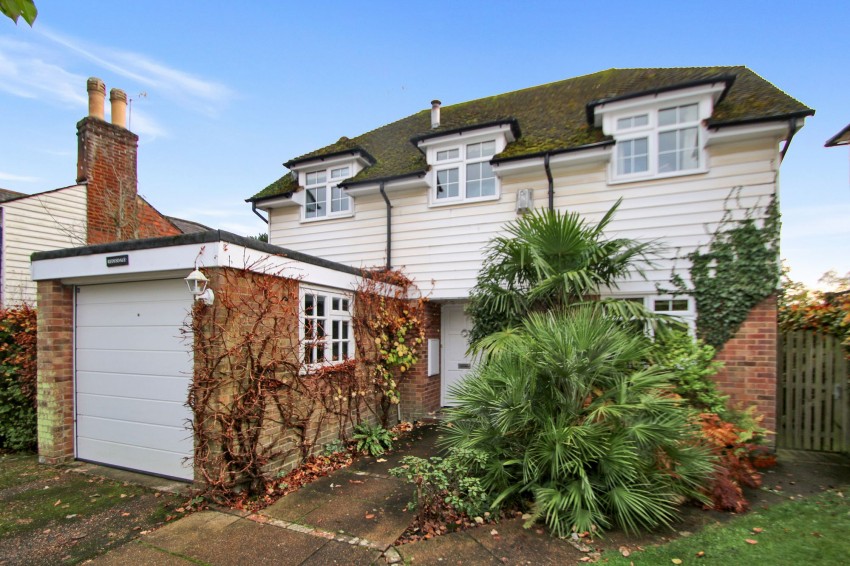 Images for Back Road, Sandhurst, TN18 EAID:4216876937 BID:70d66595-8873-4a77-aef9-15962f379483