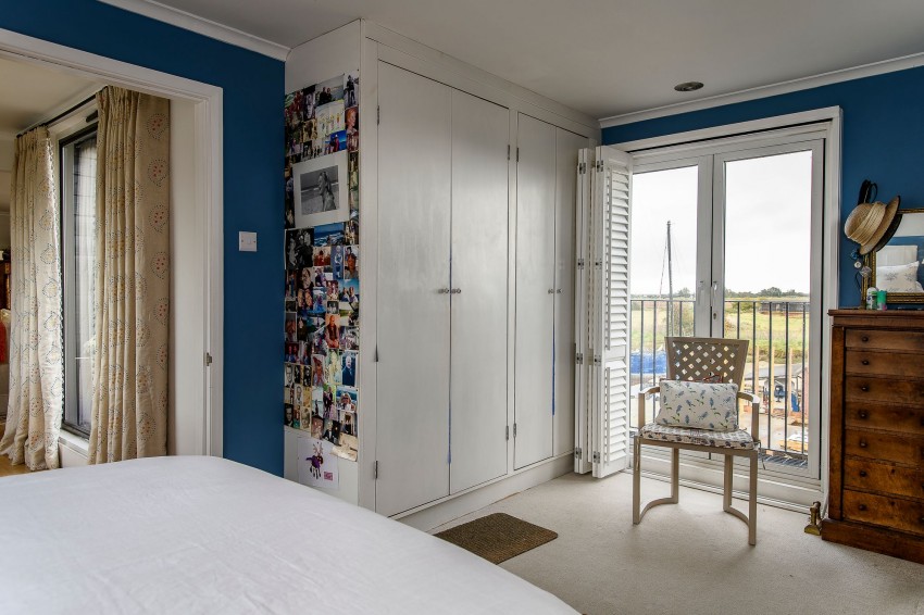 Images for Rock Channel, Rye, TN31 EAID:4216876937 BID:0ad47bdb-e4d4-4b5e-b876-eed8ba4c2973