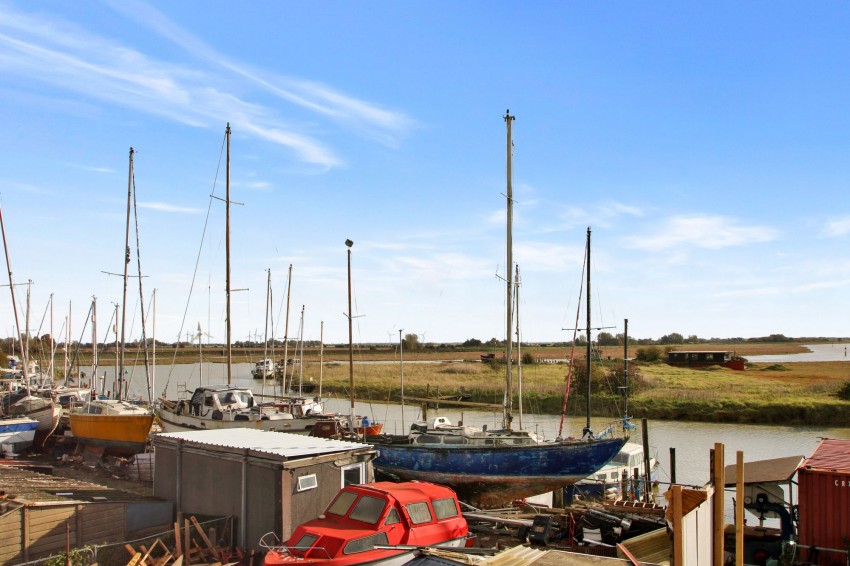 Images for Rock Channel, Rye, TN31 EAID:4216876937 BID:0ad47bdb-e4d4-4b5e-b876-eed8ba4c2973