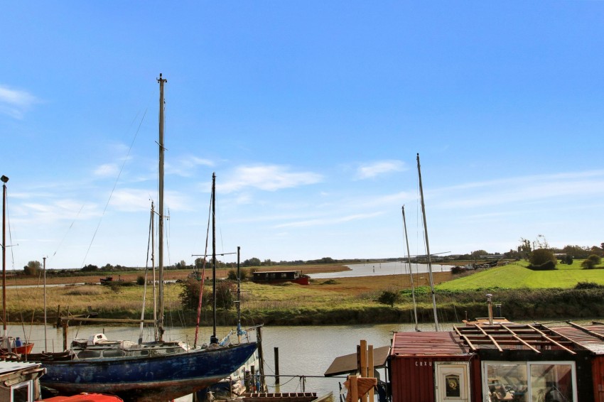 Images for Rock Channel, Rye, TN31 EAID:4216876937 BID:0ad47bdb-e4d4-4b5e-b876-eed8ba4c2973