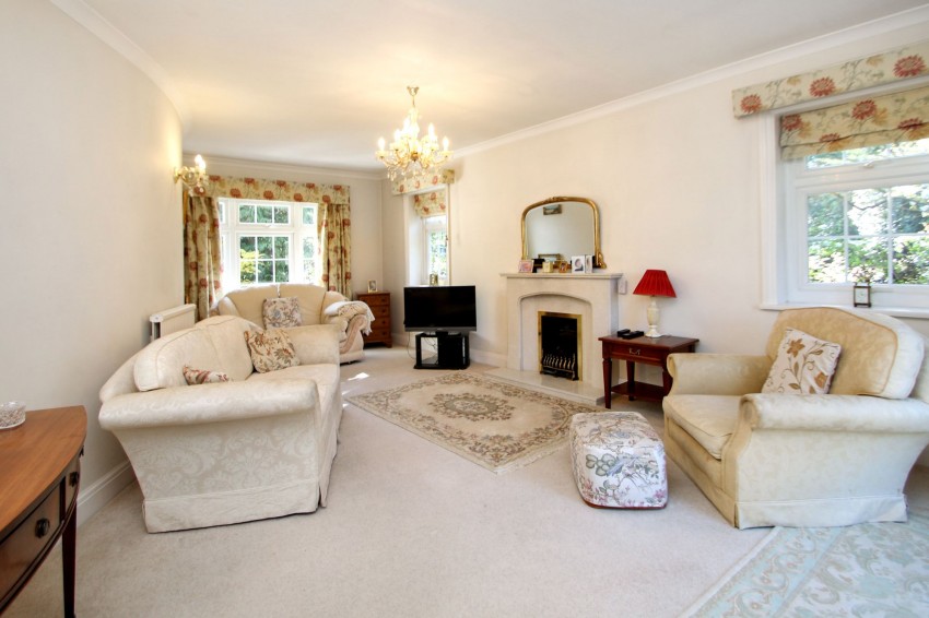 Images for Westwell Court, Tenterden, TN30 EAID:4216876937 BID:70d66595-8873-4a77-aef9-15962f379483