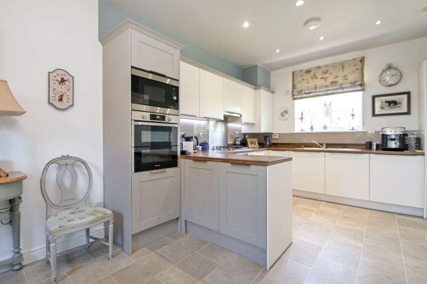 Images for Three Fields Road, Tenterden, TN30 EAID:4216876937 BID:70d66595-8873-4a77-aef9-15962f379483