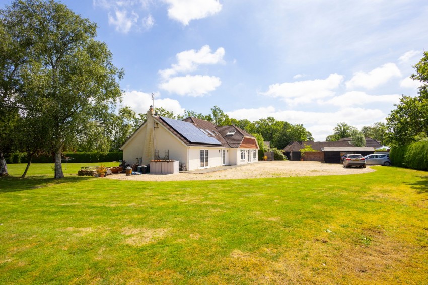 Images for Sissinghurst Road, Biddenden, TN27 EAID:4216876937 BID:70d66595-8873-4a77-aef9-15962f379483