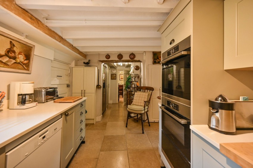 Images for 14 East Cross, Tenterden, TN30 EAID:4216876937 BID:70d66595-8873-4a77-aef9-15962f379483