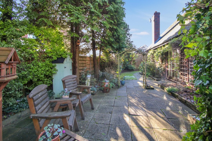Images for 43 Appledore Road, Tenterden, TN30 EAID:4216876937 BID:70d66595-8873-4a77-aef9-15962f379483