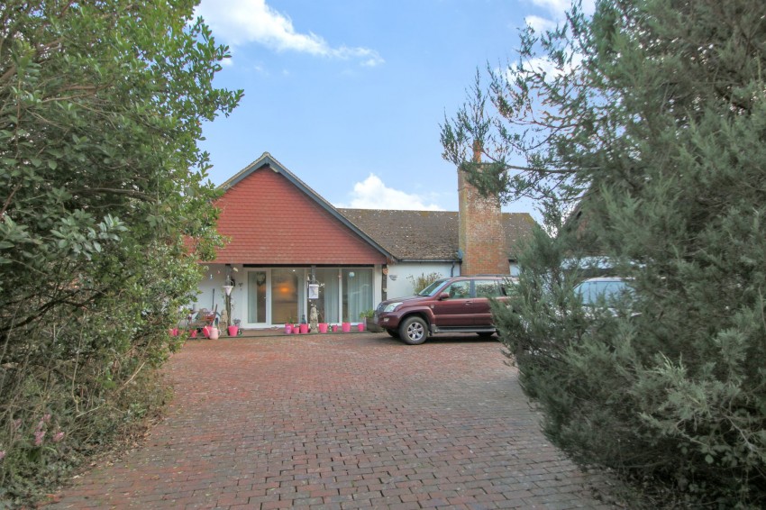 Images for Field Mill Road, Egerton, TN27 EAID:4216876937 BID:70d66595-8873-4a77-aef9-15962f379483