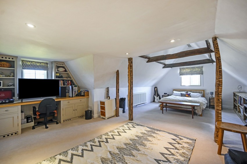 Images for Bugglesden Road, St. Michaels, TN30 EAID:4216876937 BID:70d66595-8873-4a77-aef9-15962f379483