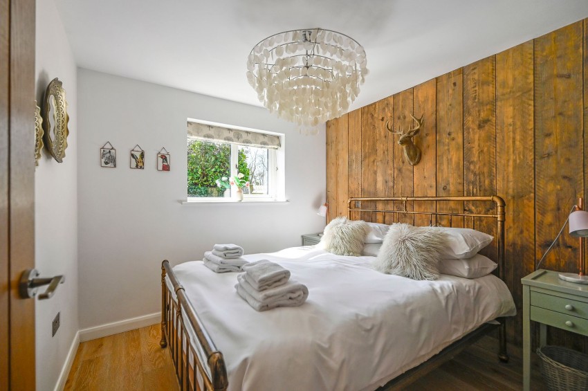 Images for Bugglesden Road, St. Michaels, TN30 EAID:4216876937 BID:70d66595-8873-4a77-aef9-15962f379483