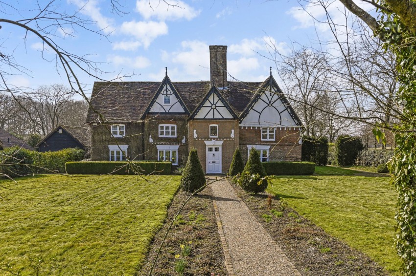 Images for Bugglesden Road, St. Michaels, TN30 EAID:4216876937 BID:70d66595-8873-4a77-aef9-15962f379483