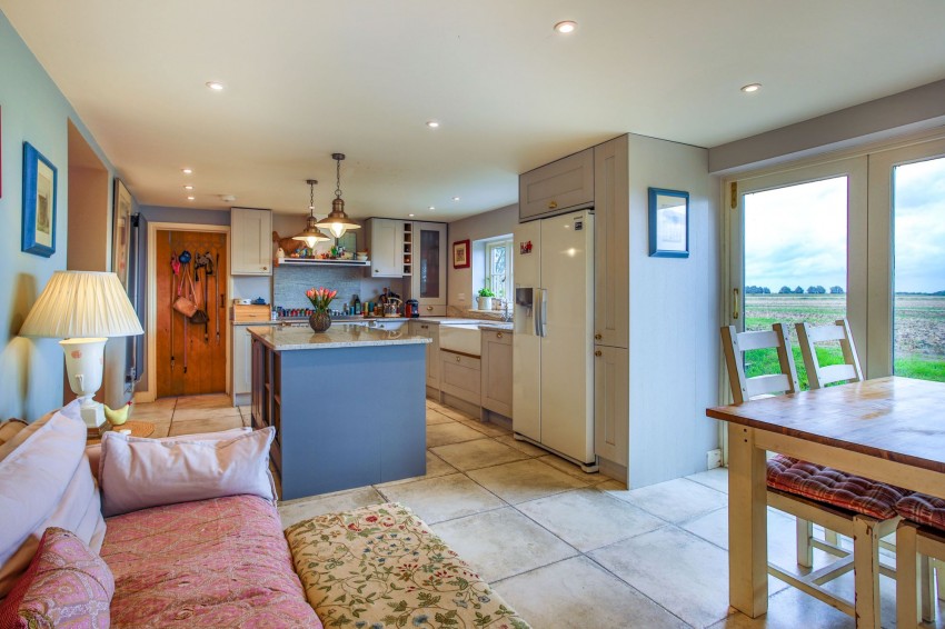 Images for Station Road, Appledore, TN26 EAID:4216876937 BID:70d66595-8873-4a77-aef9-15962f379483