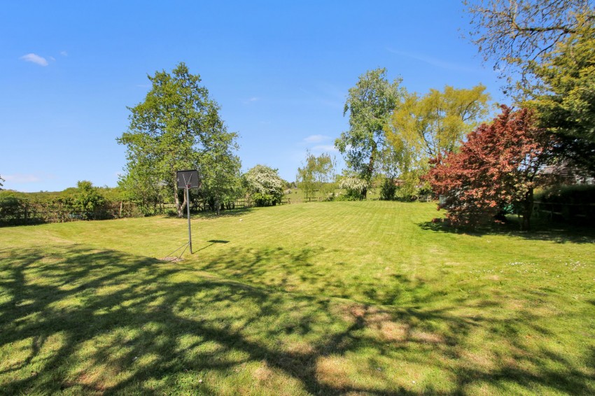 Images for High Halden, Ashford, TN26 EAID:4216876937 BID:70d66595-8873-4a77-aef9-15962f379483
