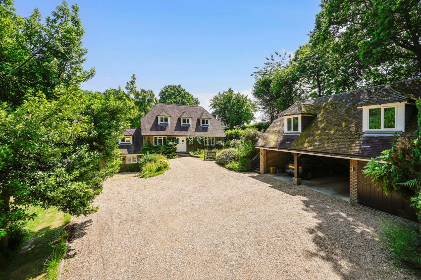 Images for Biddenden, Ashford, TN27 EAID:4216876937 BID:70d66595-8873-4a77-aef9-15962f379483