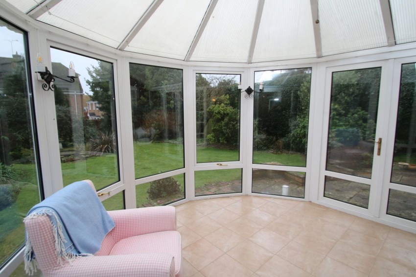 Images for Martins Close, Tenterden, TN30 EAID:4216876937 BID:70d66595-8873-4a77-aef9-15962f379483