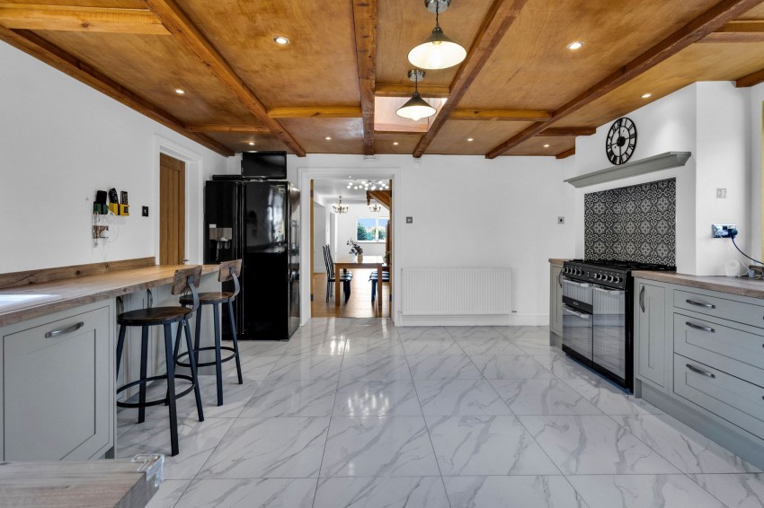 Images for Main Road, Icklesham, TN36 EAID:4216876937 BID:0ad47bdb-e4d4-4b5e-b876-eed8ba4c2973