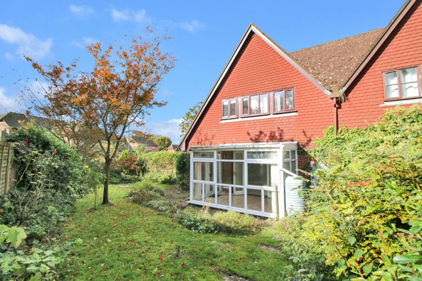 Images for Rectory Close, Woodchurch, TN26 EAID:4216876937 BID:70d66595-8873-4a77-aef9-15962f379483