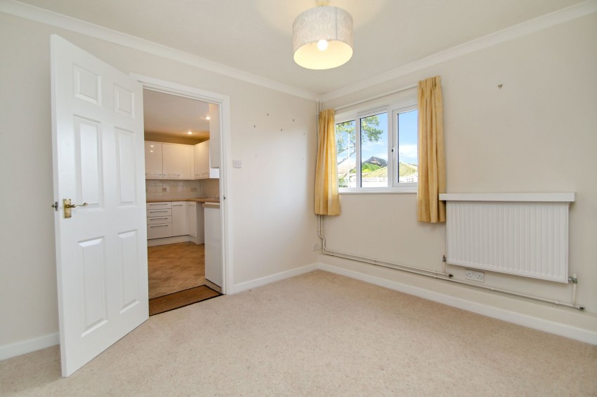 Images for Rectory Close, Woodchurch, TN26 EAID:4216876937 BID:70d66595-8873-4a77-aef9-15962f379483