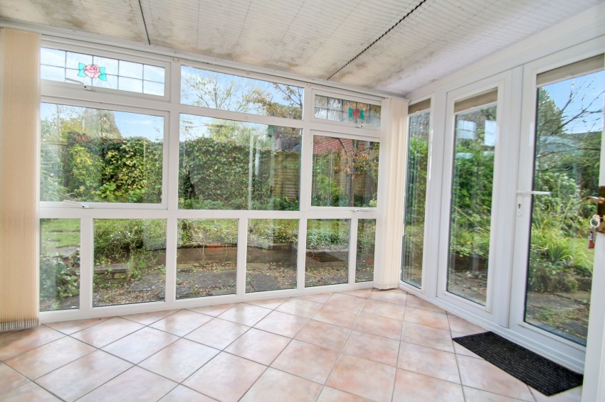 Images for Rectory Close, Woodchurch, TN26 EAID:4216876937 BID:70d66595-8873-4a77-aef9-15962f379483