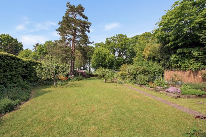 Images for Frensham Road, Rolvenden Layne, TN17 EAID:4216876937 BID:70d66595-8873-4a77-aef9-15962f379483