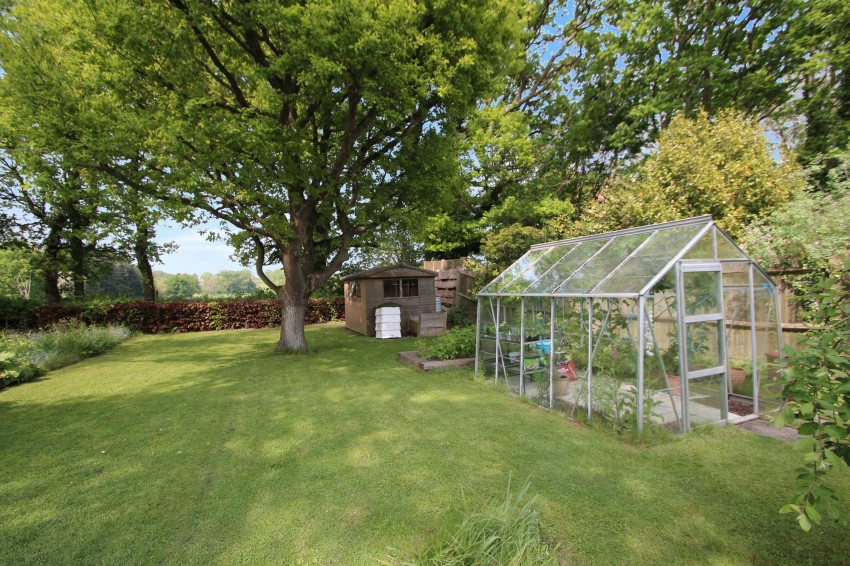 Images for Frensham Road, Rolvenden Layne, TN17 EAID:4216876937 BID:70d66595-8873-4a77-aef9-15962f379483