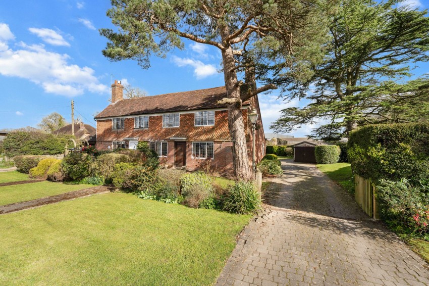 Images for Headcorn Road, Biddenden, TN27 EAID:4216876937 BID:70d66595-8873-4a77-aef9-15962f379483