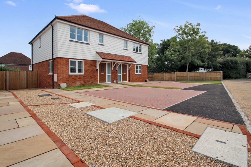 Images for New Pond Road, Benenden, TN17 EAID:4216876937 BID:70d66595-8873-4a77-aef9-15962f379483