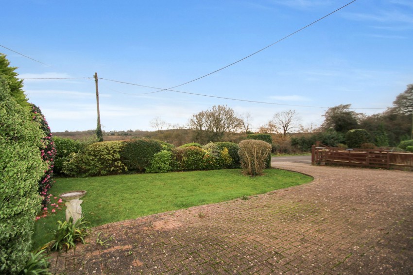 Images for New Road, Northiam, TN31 EAID:4216876937 BID:0ad47bdb-e4d4-4b5e-b876-eed8ba4c2973