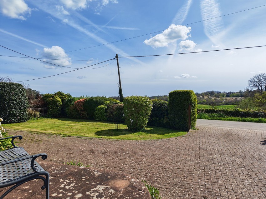 Images for New Road, Northiam, TN31 EAID:4216876937 BID:0ad47bdb-e4d4-4b5e-b876-eed8ba4c2973