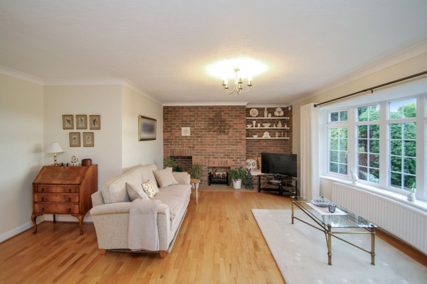 Images for New Road, Northiam, TN31 EAID:4216876937 BID:0ad47bdb-e4d4-4b5e-b876-eed8ba4c2973