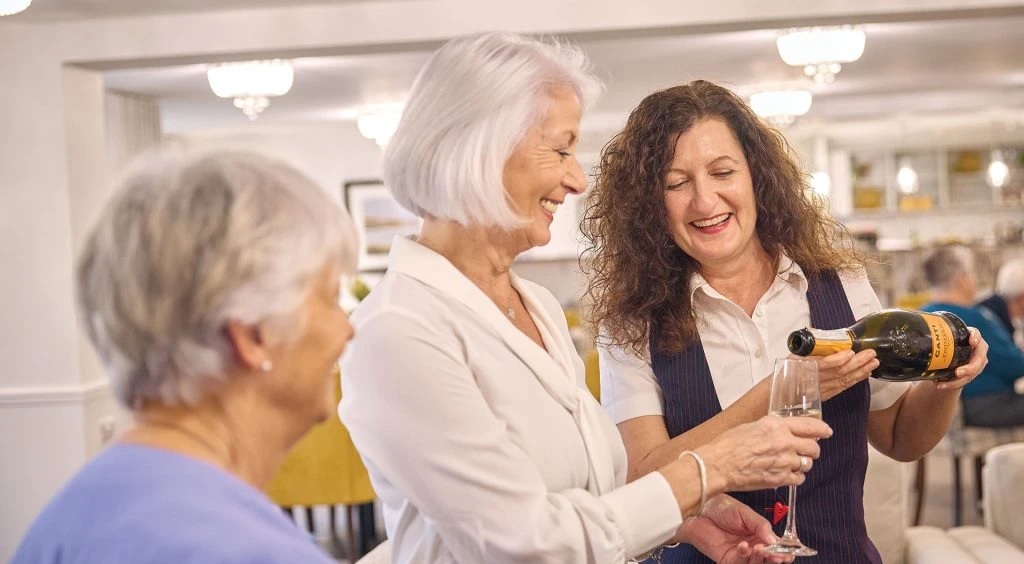  BUBBLES & BRUNCH AT CAXTON LODGE, TENTERDEN 