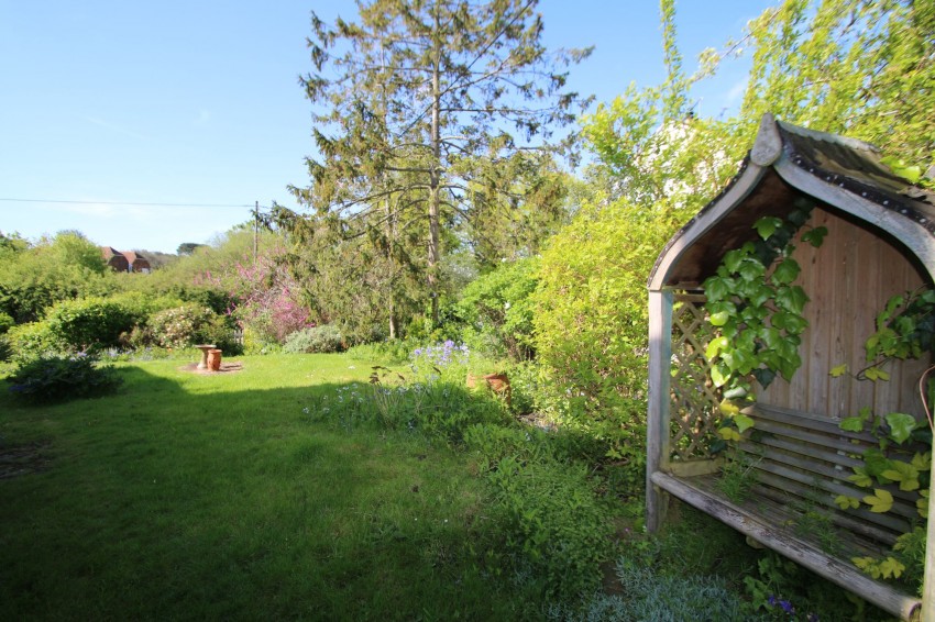 Images for Poplar Road, Wittersham, TN30 EAID:4216876937 BID:70d66595-8873-4a77-aef9-15962f379483