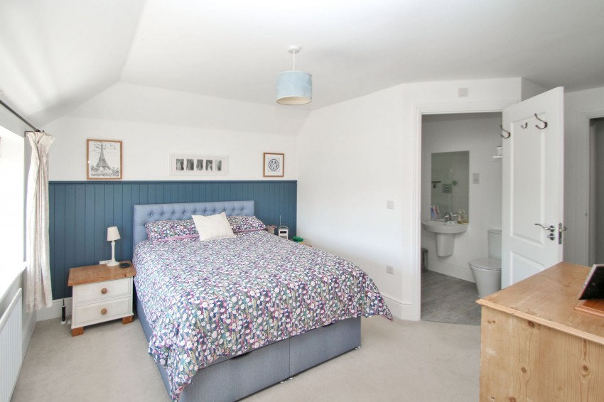 Images for Bramley Grove, Tenterden, TN30 EAID:4216876937 BID:70d66595-8873-4a77-aef9-15962f379483
