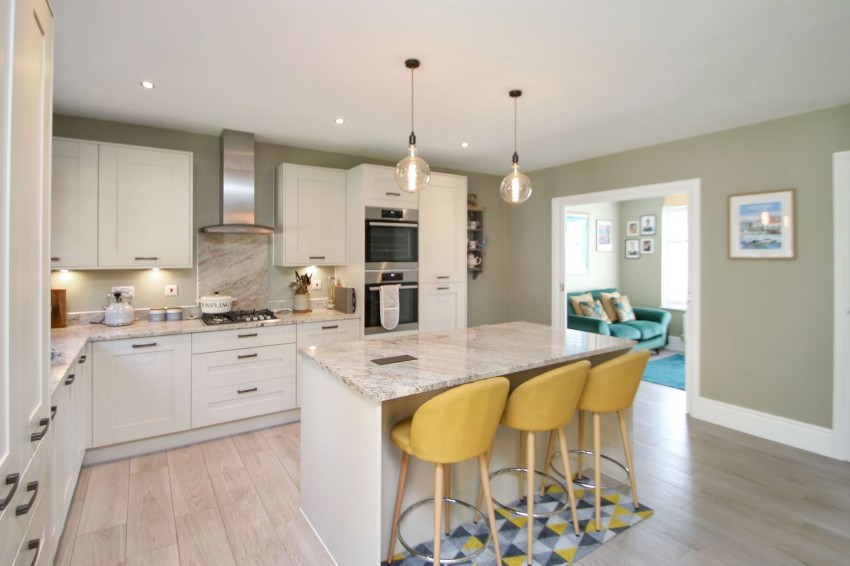 Images for Bramley Grove, Tenterden, TN30 EAID:4216876937 BID:70d66595-8873-4a77-aef9-15962f379483