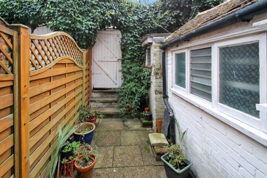 Images for The Mint, Rye, TN31 EAID:4216876937 BID:0ad47bdb-e4d4-4b5e-b876-eed8ba4c2973