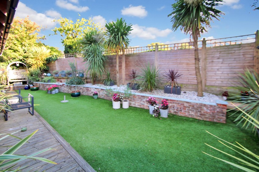 Images for Swain Road, Tenterden, TN30 EAID:4216876937 BID:70d66595-8873-4a77-aef9-15962f379483