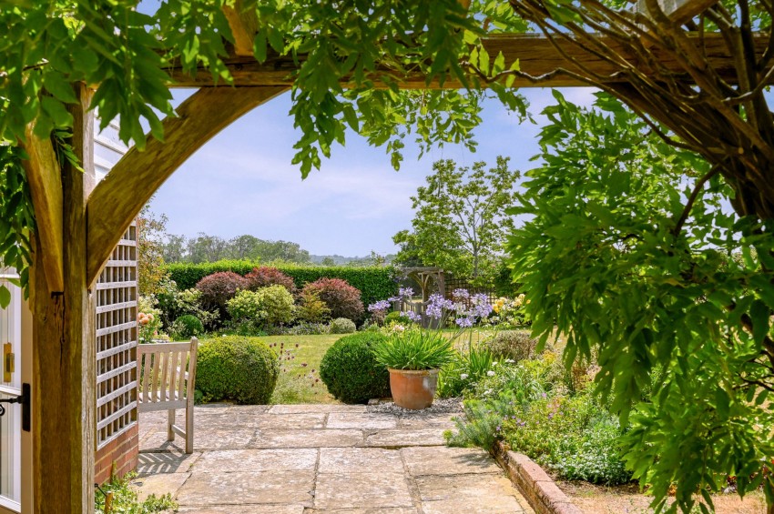 Images for Wassall Lane, Rolvenden Layne, TN17 EAID:4216876937 BID:70d66595-8873-4a77-aef9-15962f379483