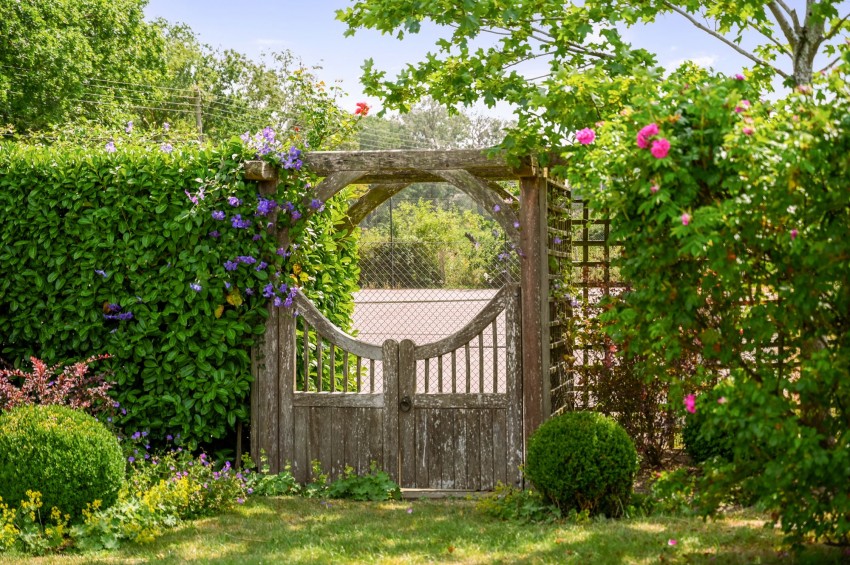 Images for Wassall Lane, Rolvenden Layne, TN17 EAID:4216876937 BID:70d66595-8873-4a77-aef9-15962f379483