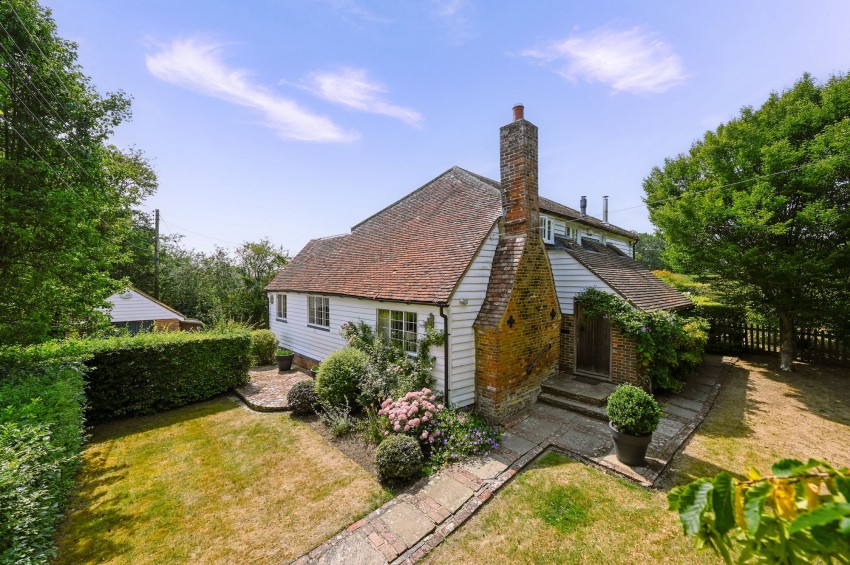 Images for Wassall Lane, Rolvenden Layne, TN17 EAID:4216876937 BID:70d66595-8873-4a77-aef9-15962f379483