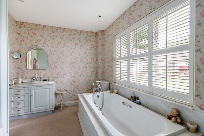 Images for Benenden Road, Rolvenden, TN17 EAID:4216876937 BID:70d66595-8873-4a77-aef9-15962f379483